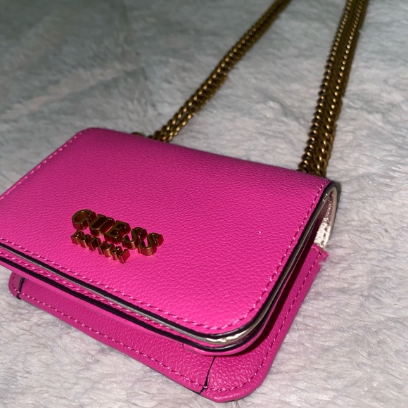Cute small guess bag. - Picture 2 of 5